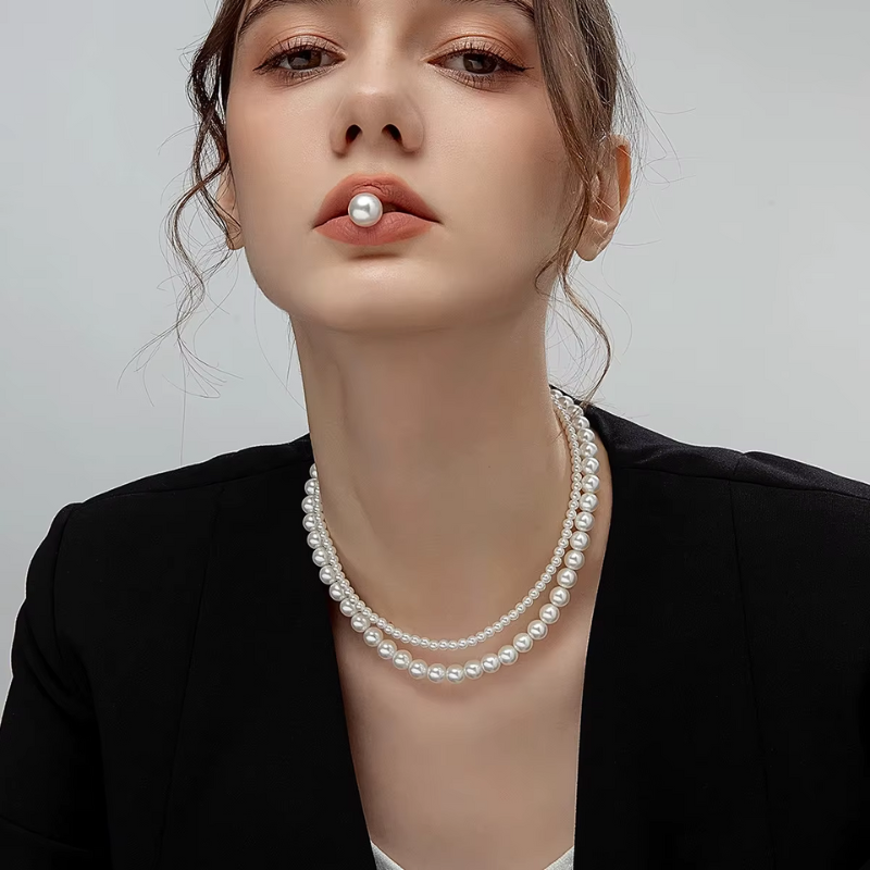 Velvet Pearl Necklace